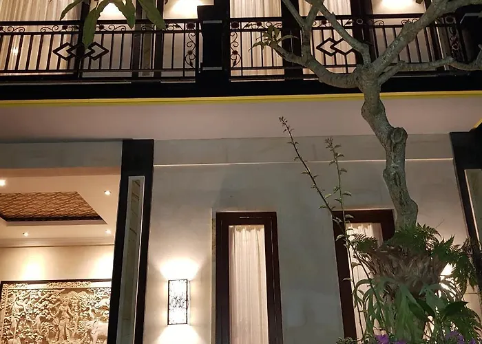 Ade Family House Ubud